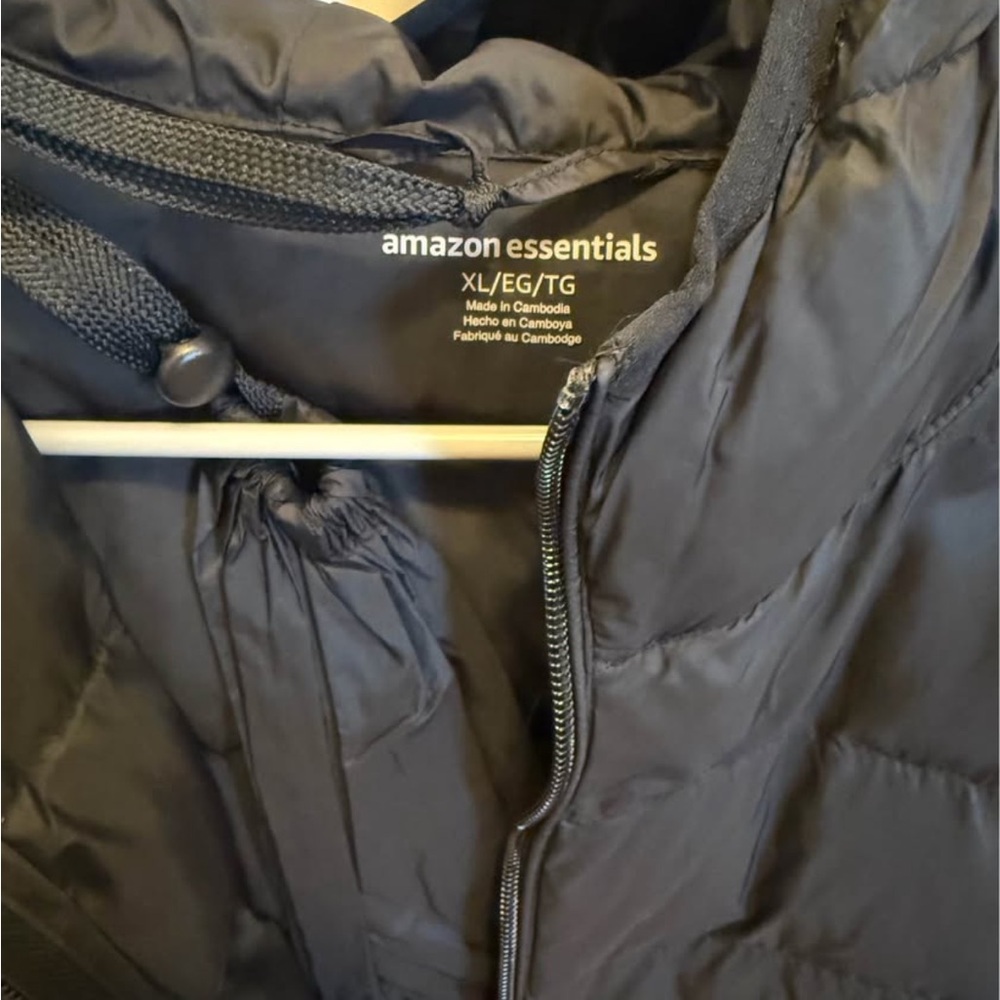 Amazon Essentials Quilted Black Jacket - image 3